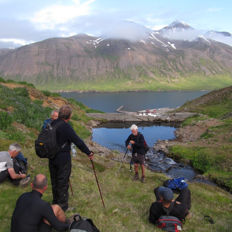 Allir endurnærðir eftir fótabaðið.