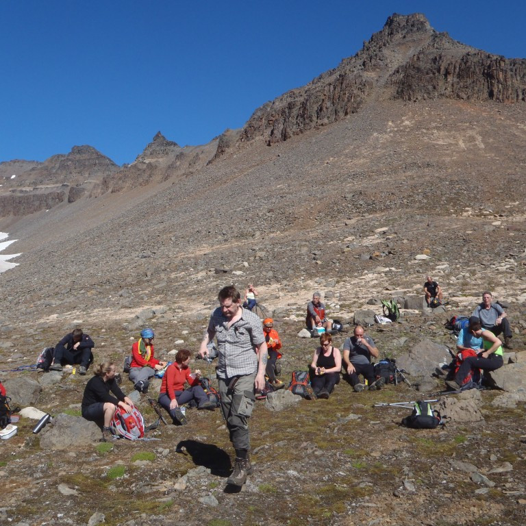 Áð við Kerlingarhausinn