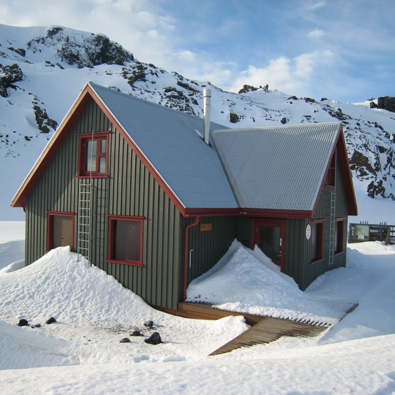 Nýji Dreki hér þarf líka að moka sig inn