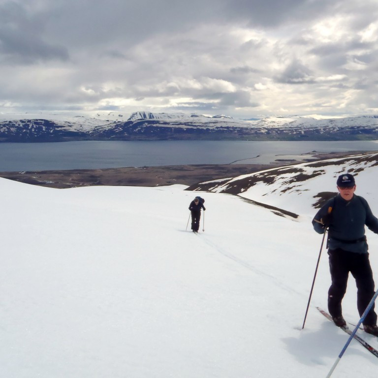 Komin upp í Reistarárskarð.