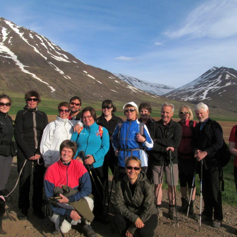 Hópurinn í upphafi göngunnar í Bryðjuskál.