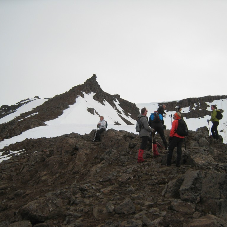 Gengið upp Mannshrygg