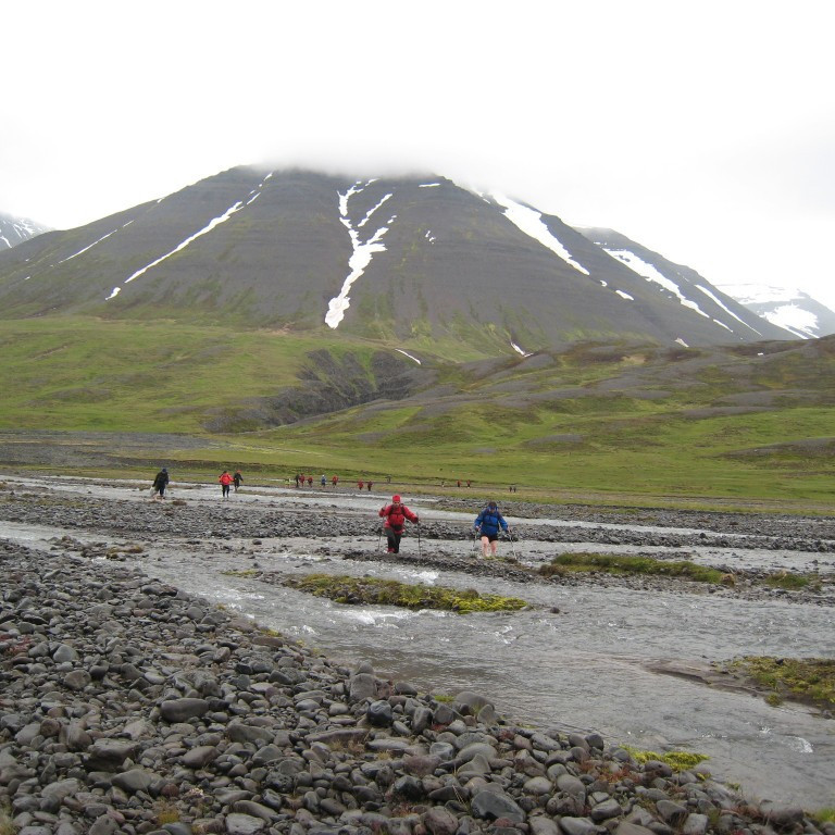 Vaðið yfir Kolbeinsdalsá.