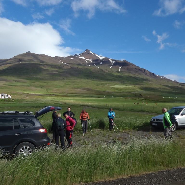 Gengið var frá Finnastöðum
