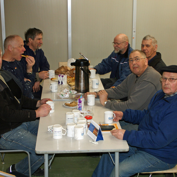 Smíðahópurinn í morgunkaffi þ. 29.03.14.