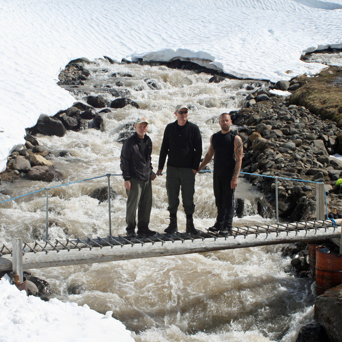 Nýja brúin á Fremri-Lambá frágengin um hádegið 28. júní 2014.