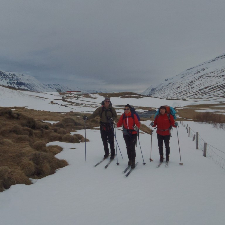 Um fjórir kílómetrar eru frá Hólsgerði inn að Hafursárgili.