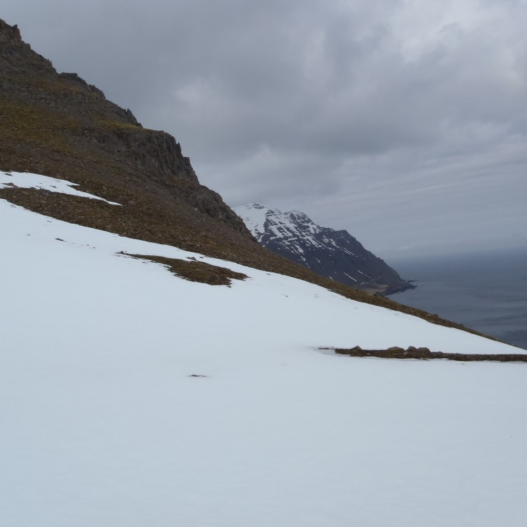 Strákagöng  vestan Siglufjarðar. Um þau er ekið til að komast til Siglufjarðar úr vestri og voru þau lengi eini akvegurinn til Siglufjarðar sem fær var allt árið.