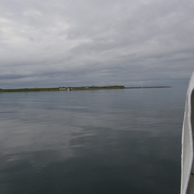 Flatey tók vel á móti okkur í logninu.