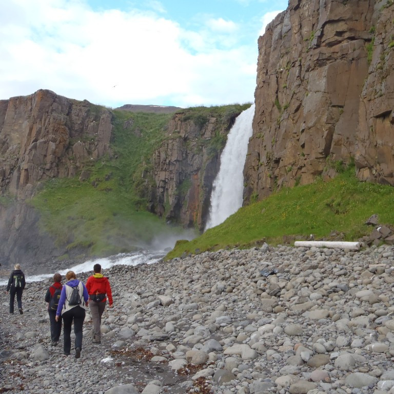 Miðvíkurfoss