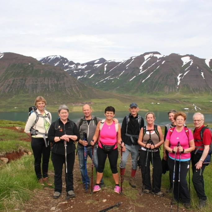 Í upphafi göngu á vegslóð