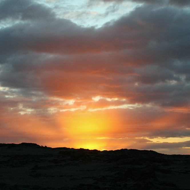 Sólsetur í Ódáðahrauni, skammt austan Dreka.