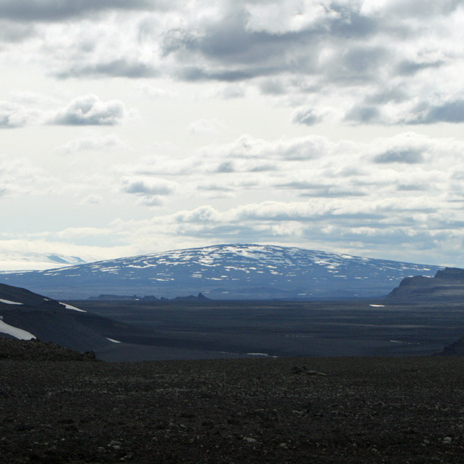 Norðvestan á Dyngjufjöllum: Horft suðvestur til Trölladyngju.