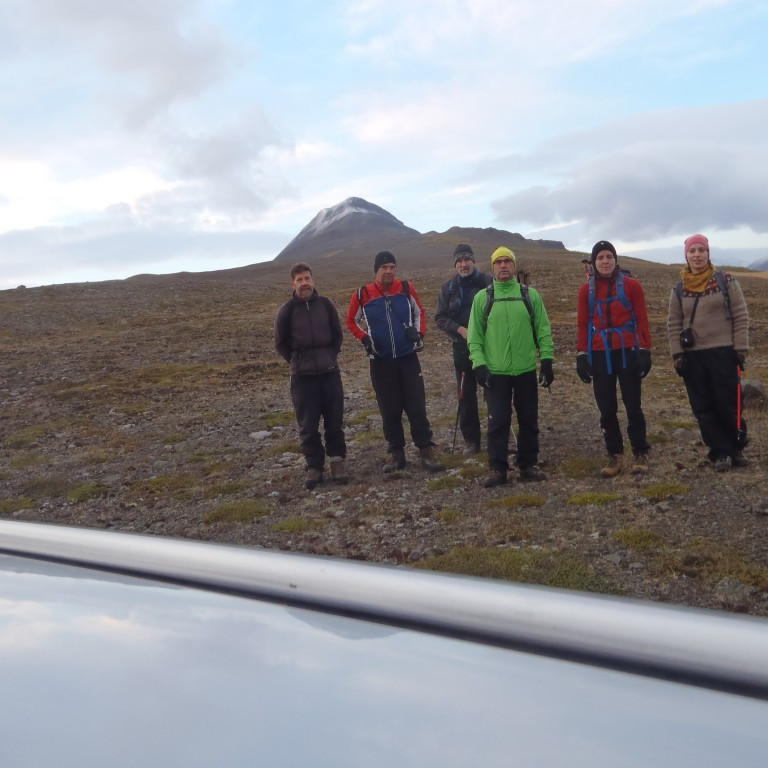 Lagt var af stað upp hrygginn í mynni Sölvadals.