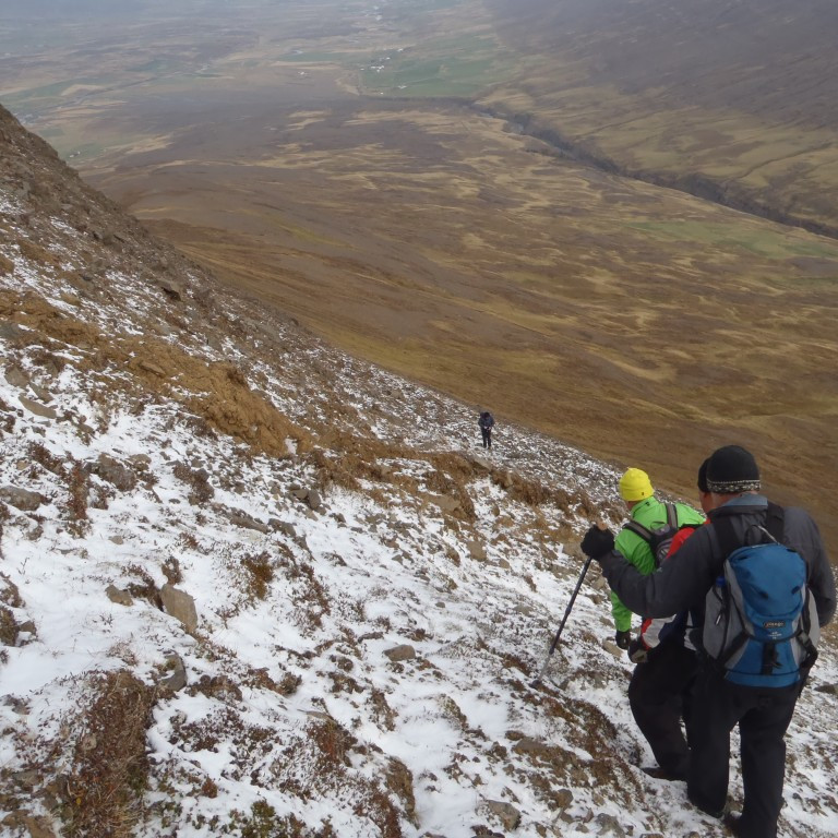 Valin var önnur leið niður.