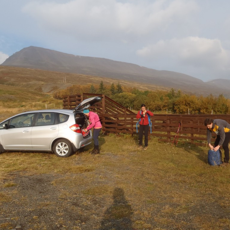 Lagt af stað við réttina hjá Freyjulundi.