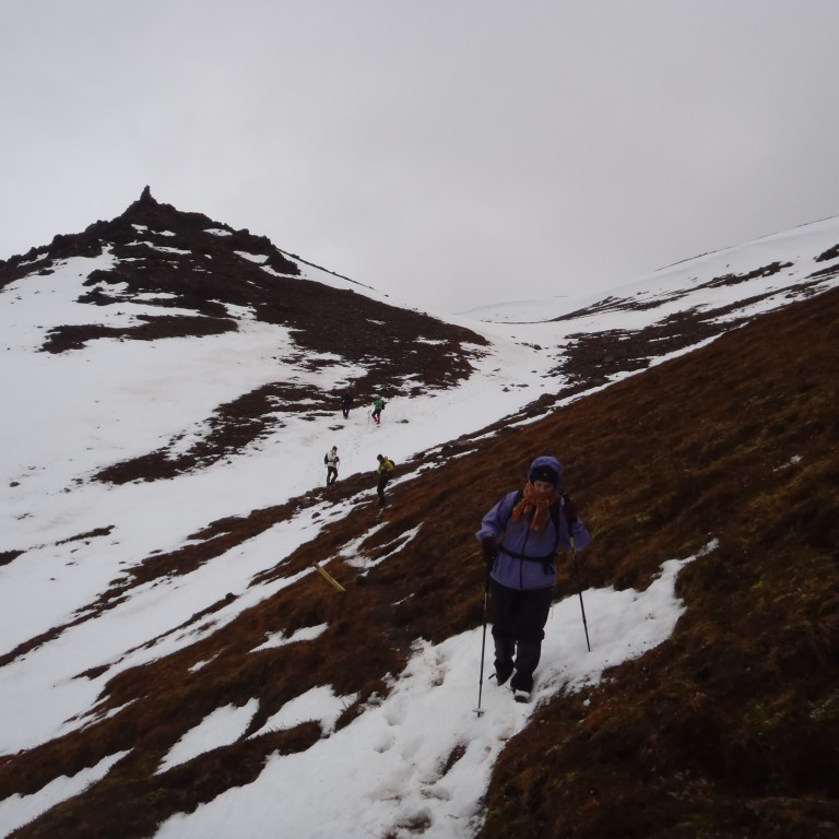 Á leið niður úr skarðinu