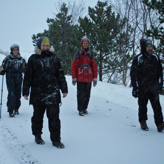 Á leið suður með Drottningarbraut.