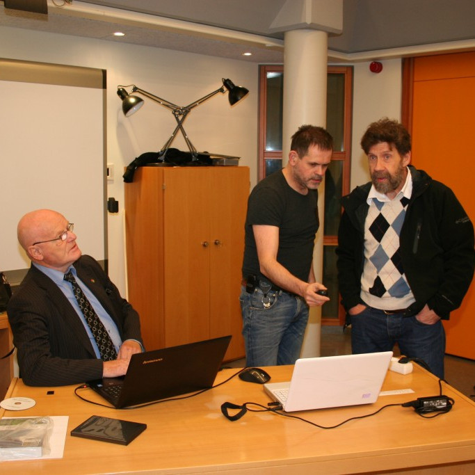 Ómar, Hilmar og Frímann.
Athuga tæknimál hvort allt virkar.