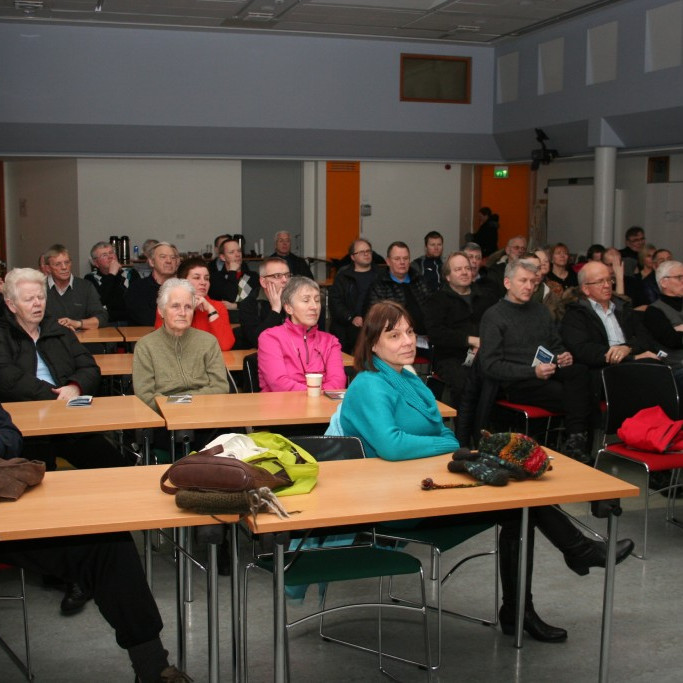 Vel var mætt þrátt fyrir að veðrið væri ekki gott.