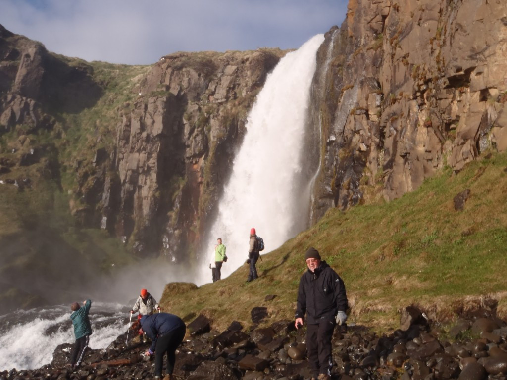 Miðvíkurfoss