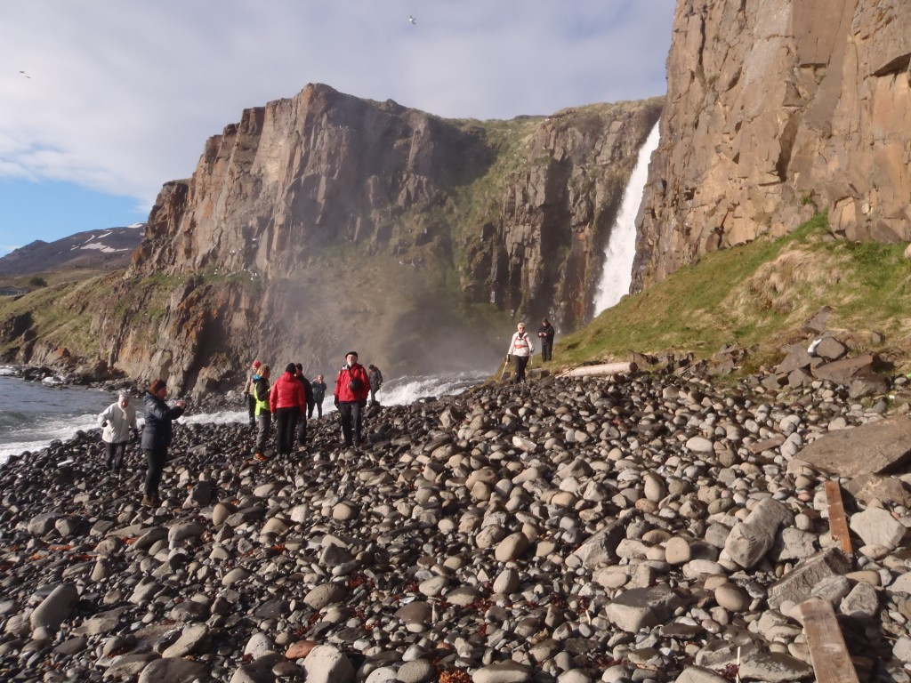 Miðvíkurfoss