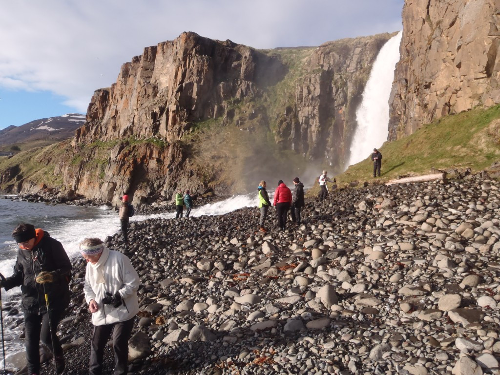 Miðvíkurfoss