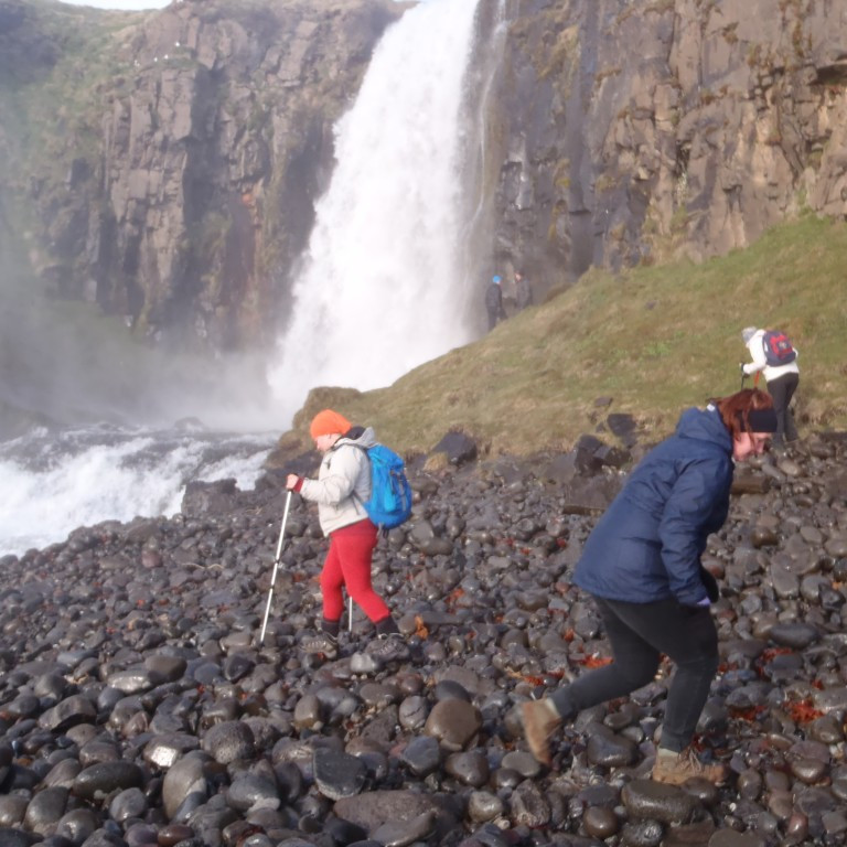 Miðvíkurfoss