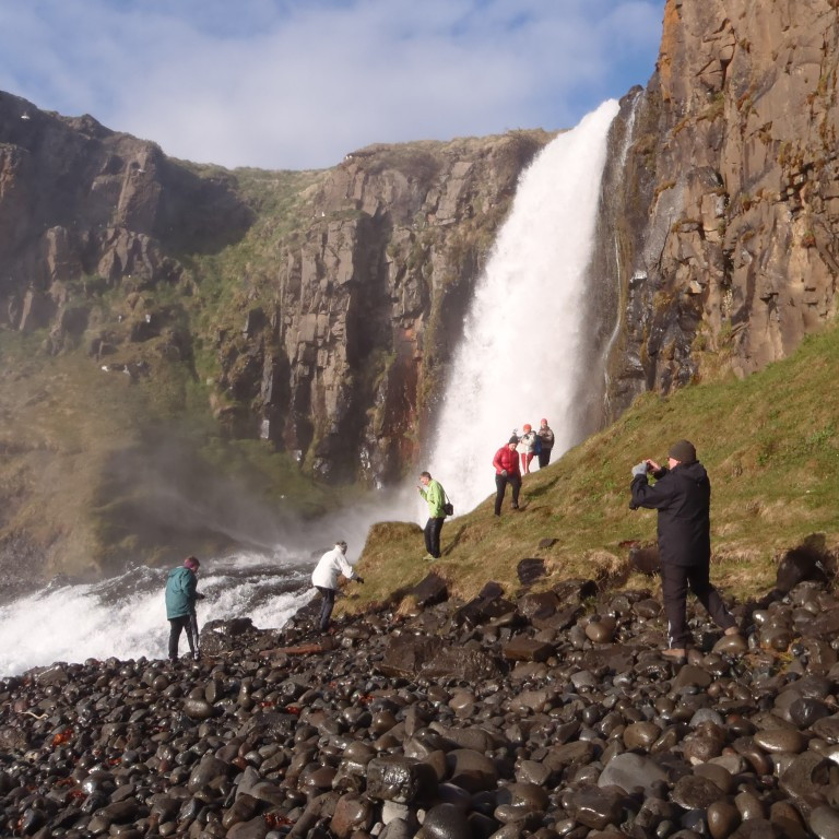 Miðvíkurfoss