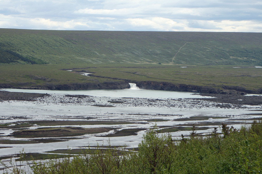 Horft úr Fellsskógi suðaustur að Skipapolli og Ullarfossi