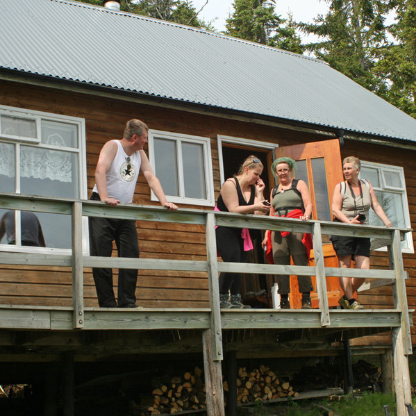 Við sumarhúsið Skógarfell í Fellsskógi