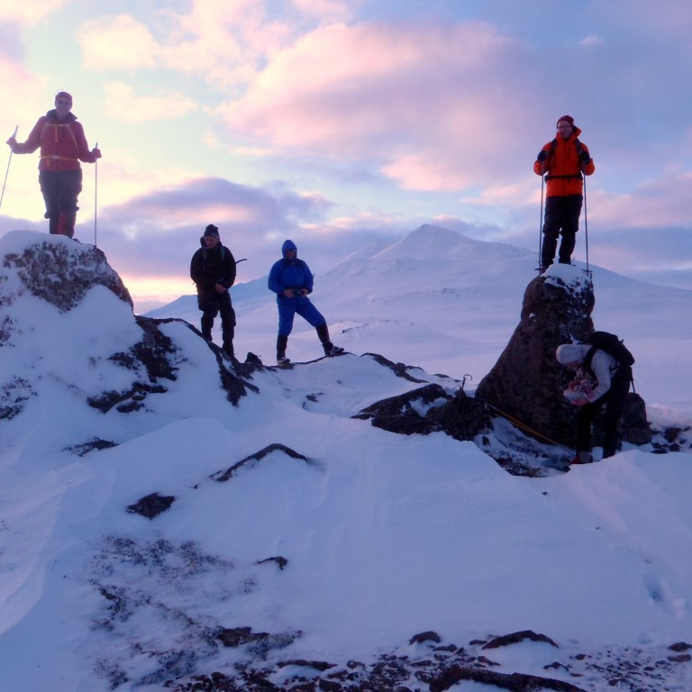 Uppstilling við Steinmenn.