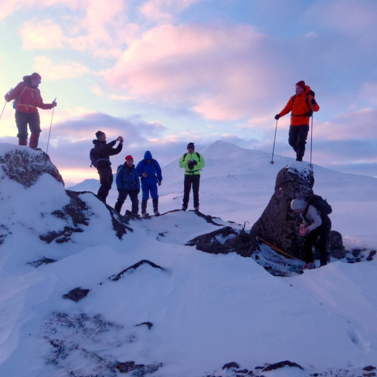 Uppstilling við Steinmenn.