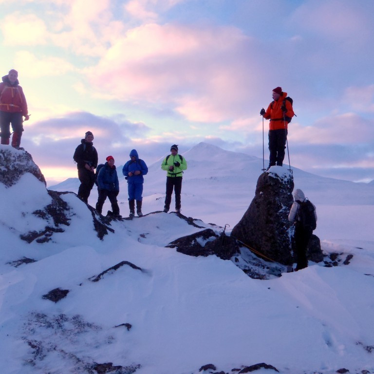 Uppstilling við Steinmenn.