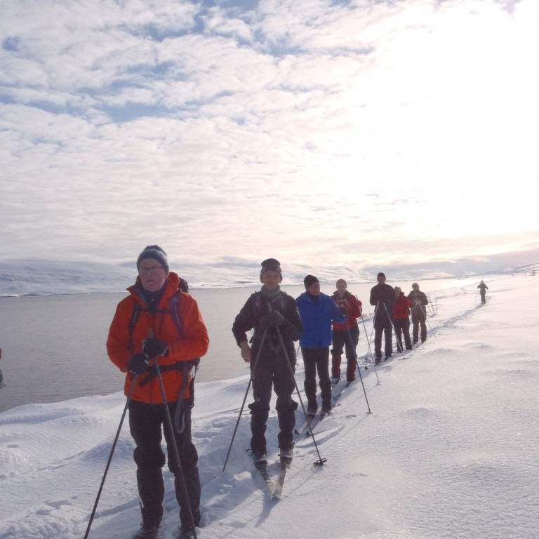Gengið á bökkunum til Hjalteyrar