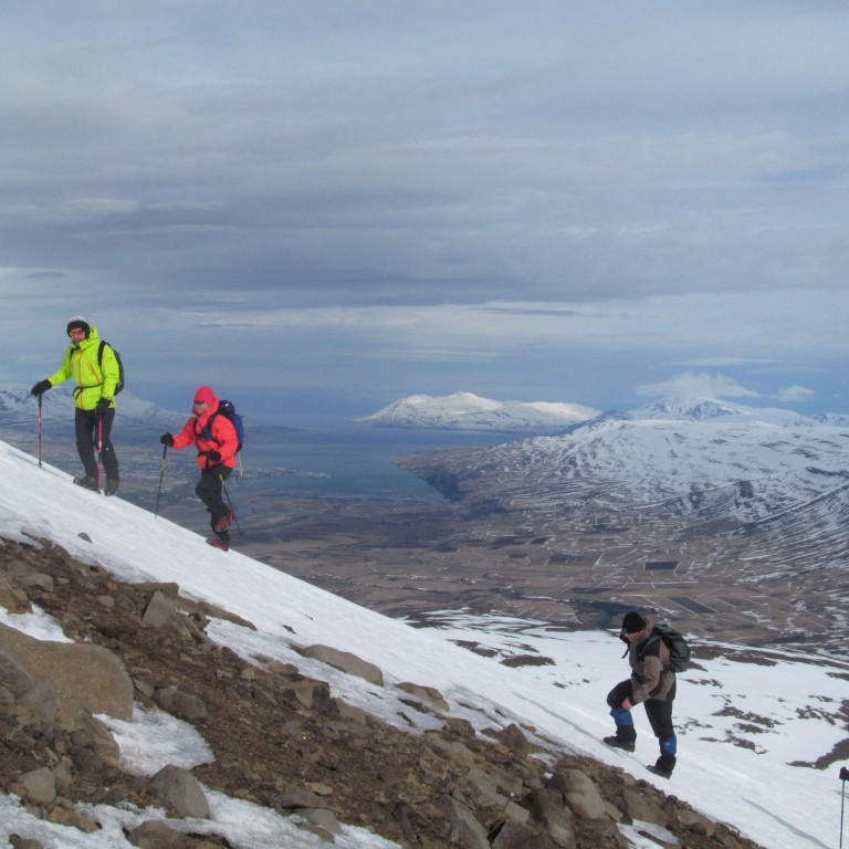 Kaldbakur í baksýn.