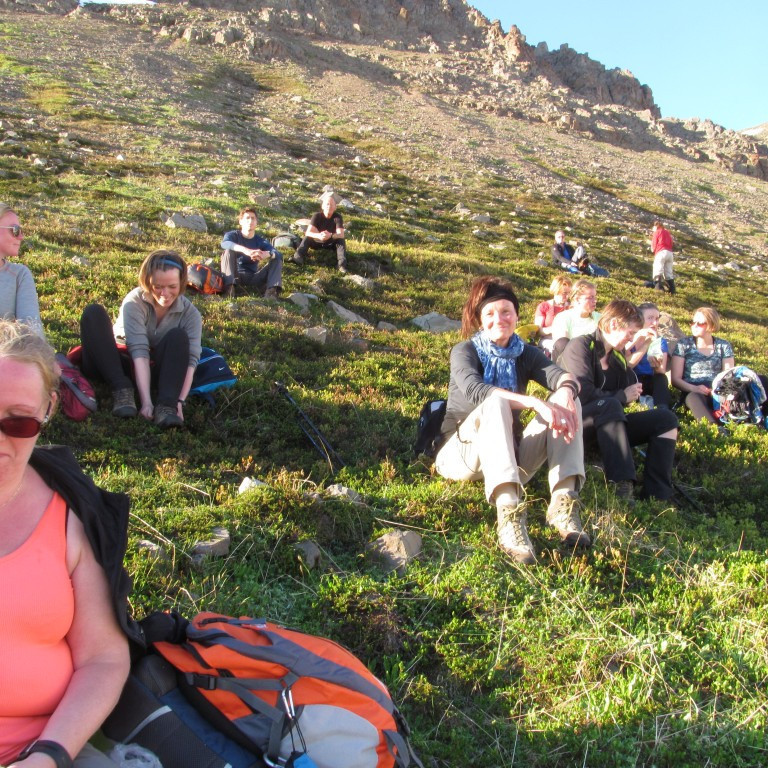 Nestispása fyrir göngu upp snjógilið.