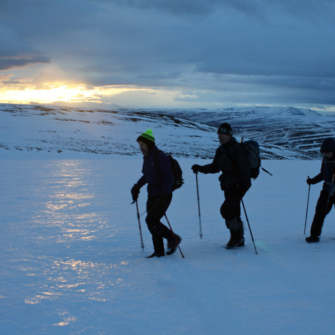 Nú styttist upp á hæsta hrygg fjallsins!