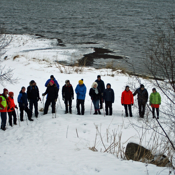 Lagt af stað upp á stíginn sunnarlega í Vaðlalreit.
