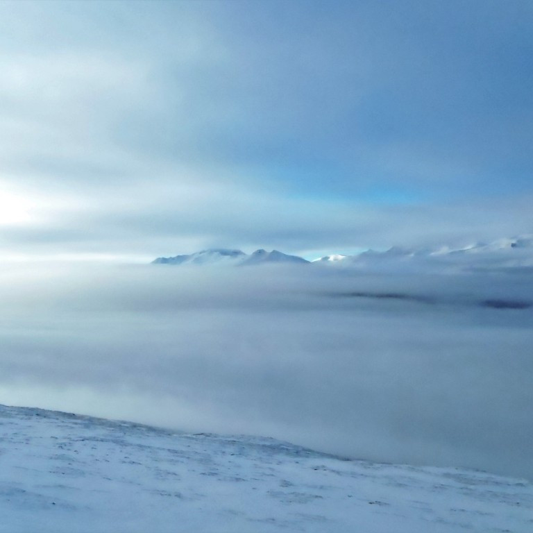 Fjöllin ofan Akureyrar