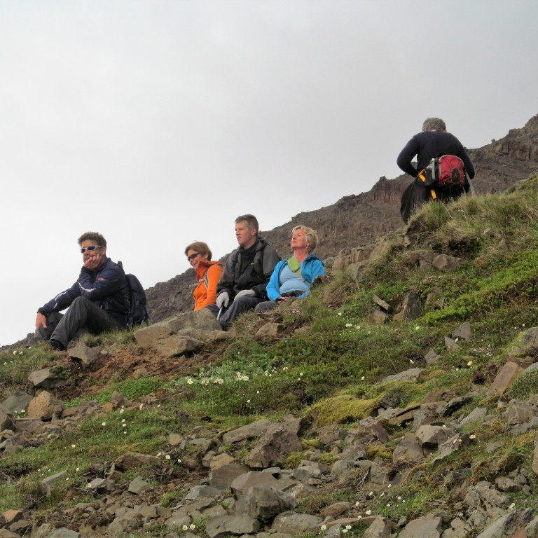 Gott að hvíla lúinn bein.