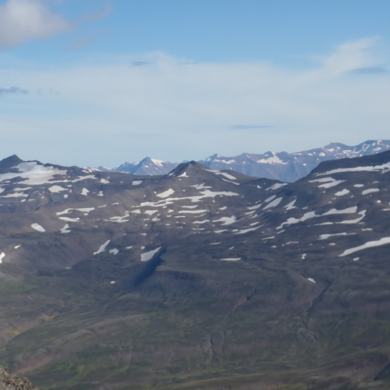 Horft yfir Ólafsfjörð til Látrastrandafjalla í fjarska.