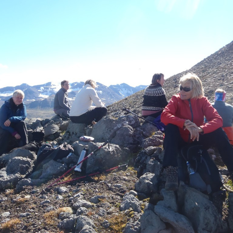 Smá slökum áður en haldið er niður.