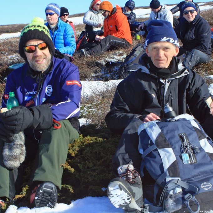 Frímann og Grétar í morgunkaffi við Hallgrímslág.