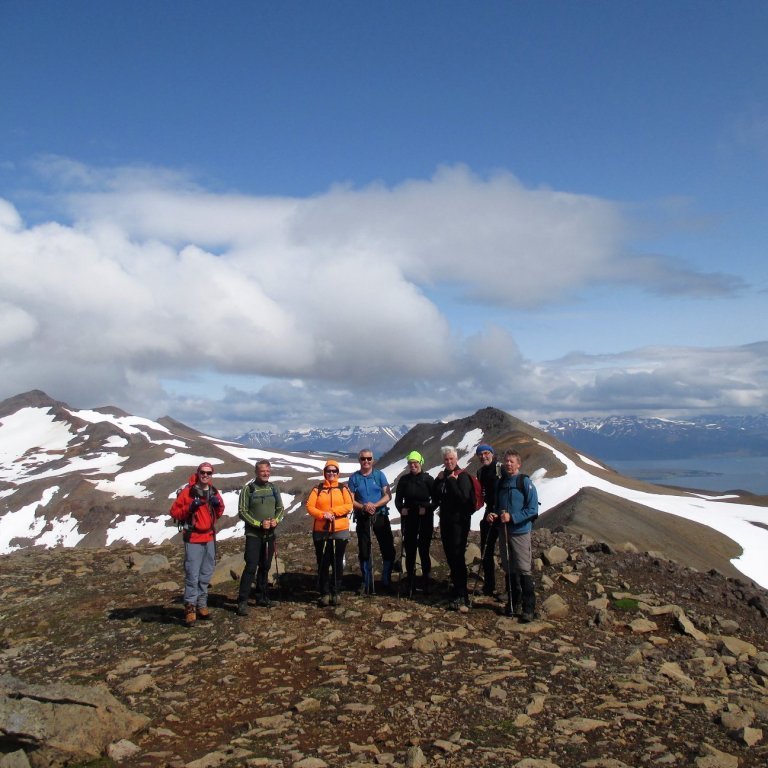 Á Rauðhyrnu, Halldór og Einstakafjall í baksýn.