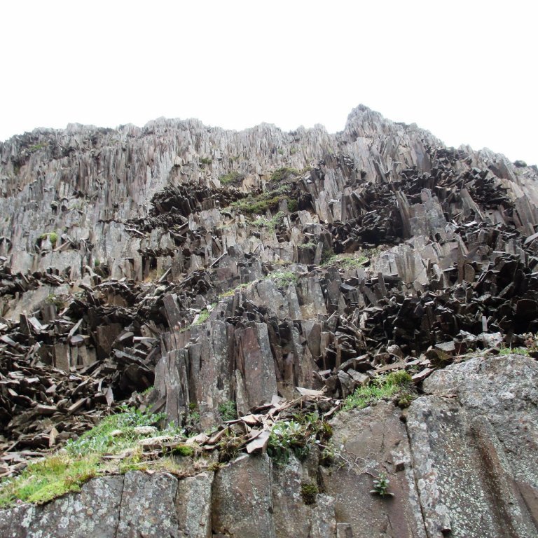Flöguberg í árgilinu við Háleitisfossa.