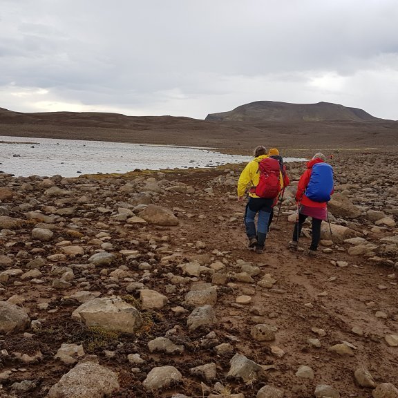 Á Lambatorfum, Sauðafell í baksýn.