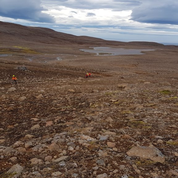 Horft til baka yfir Lambatorfur.