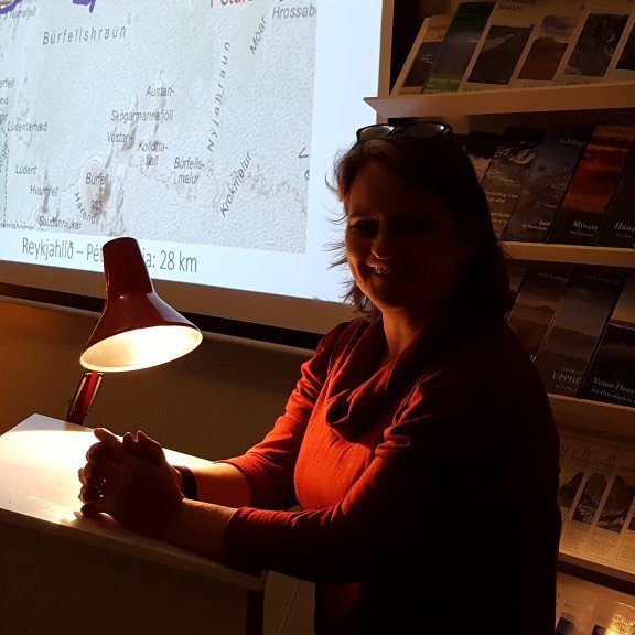 Herdís A. Jónsdóttir las upp úr bókinni Aðventa eftir Gunnar Gunnarsson.