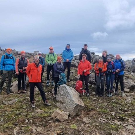 Hópurinn tilbúinn að ganga í Þórdísarskarð eftir matarpásu